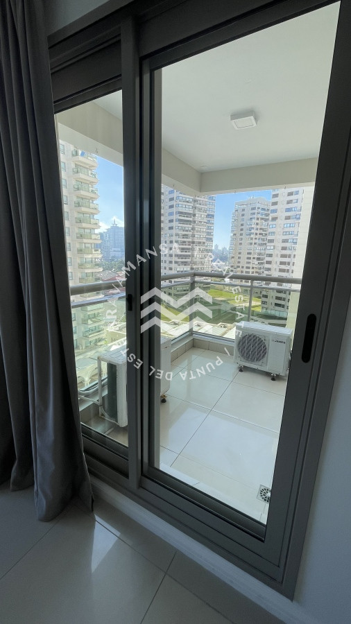 Apartamento ID.359 - ALQUILER Imperiale 3 dormitorios + servicio. Playa Brava