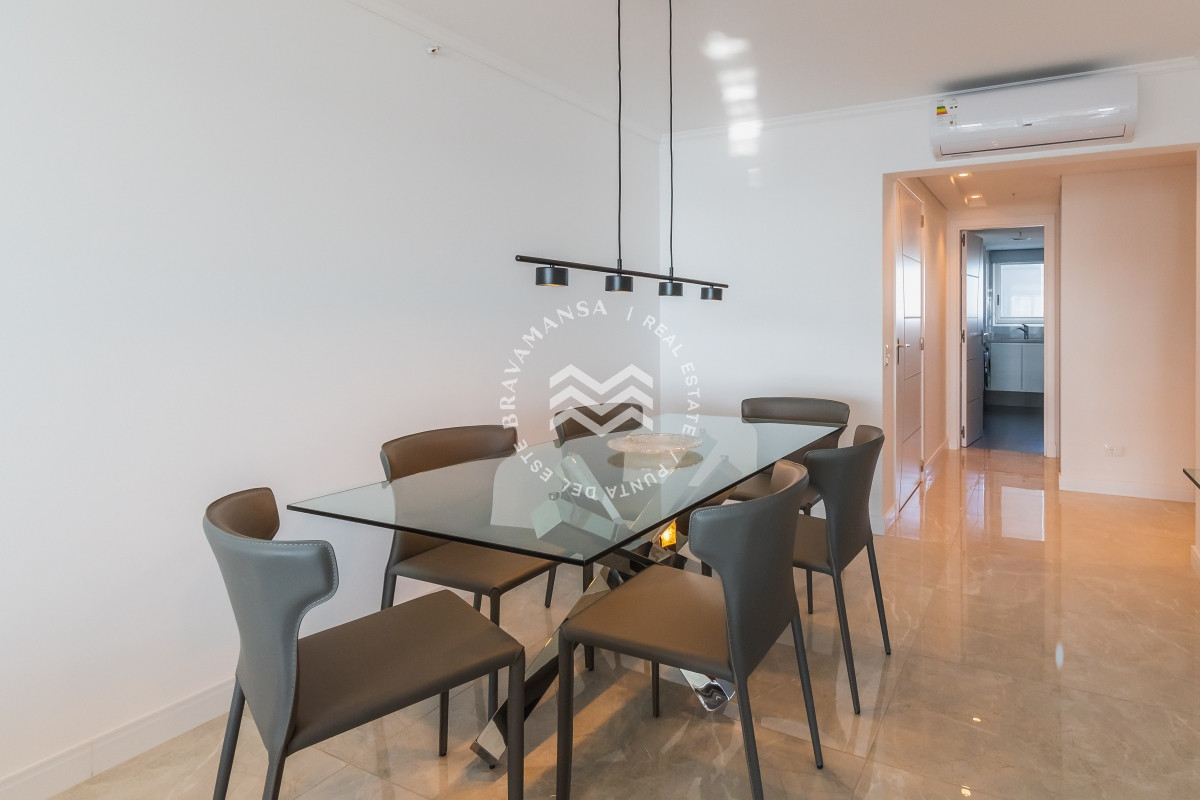 Apartamento ID.12 - OPORTUNIDAD! Hermoso apartamento 2 dorm en Playa Mansa