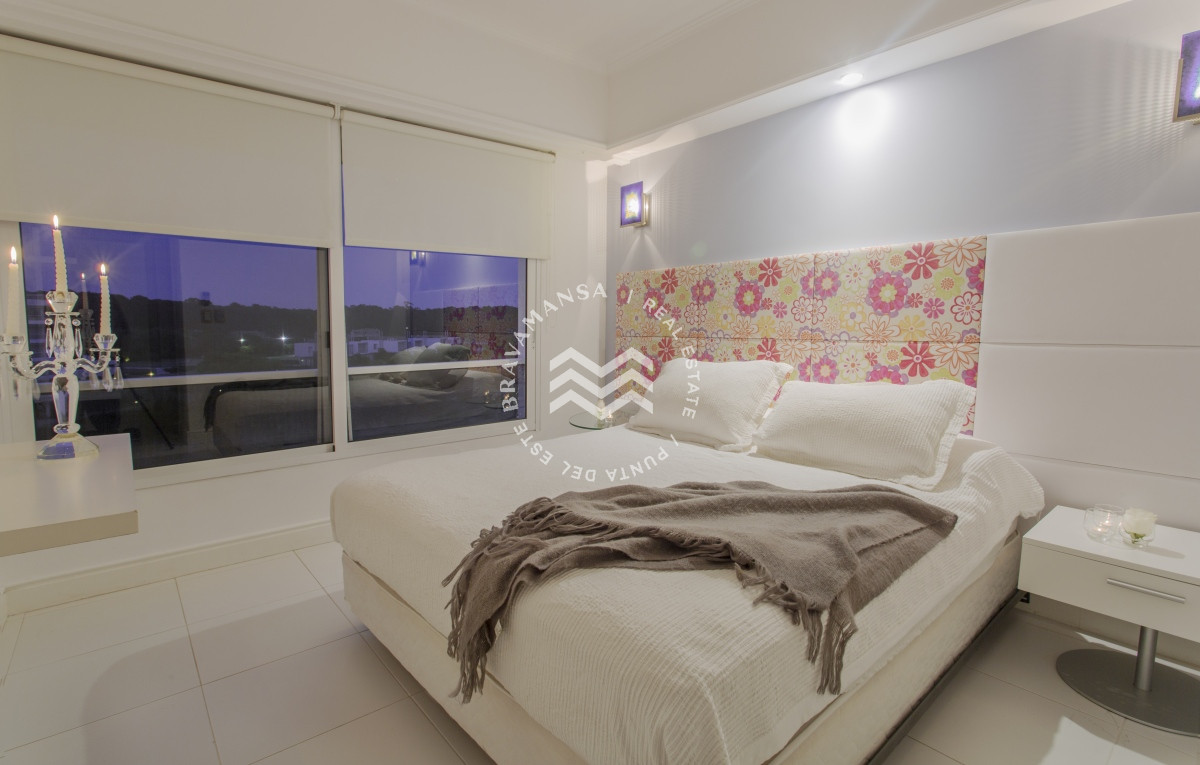 Apartamento ID.149 - Gran apartamento en primera línea parada 32 de Playa Brava