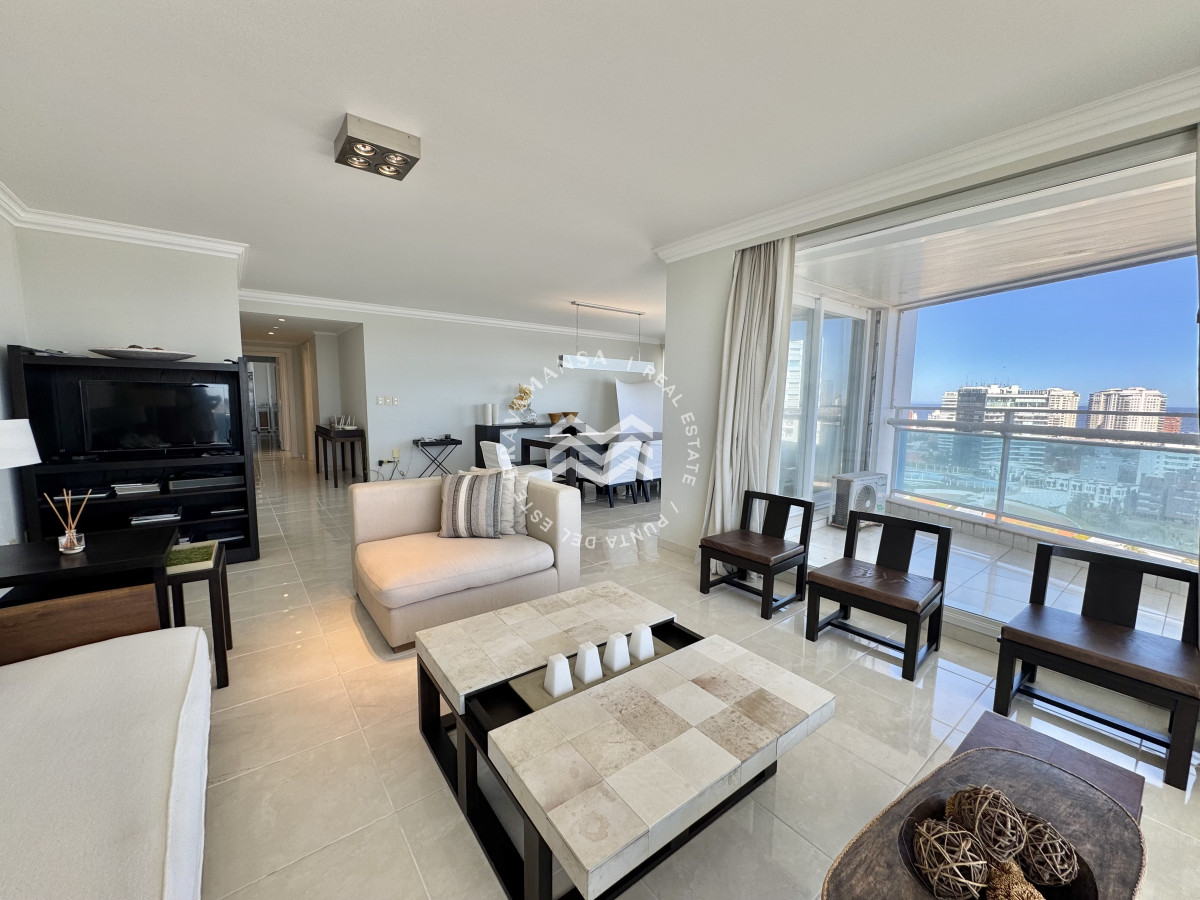 Apartamento ID.706 - VENTA APARTAMENTO MILLENIUM TOWER, ESQUINERO. 3 DORMITORIOS + DEPENDENCIA