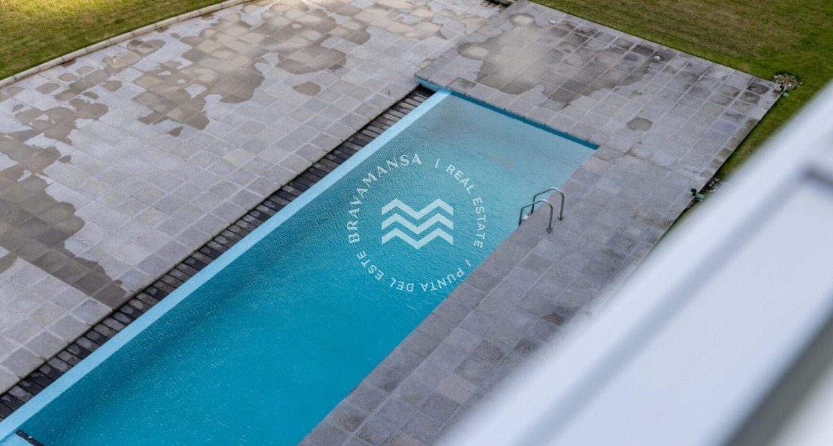 Apartamento ID.175 - ALQUILER DE VERANO 1 dormitorio moderno Torre One Punta del Este