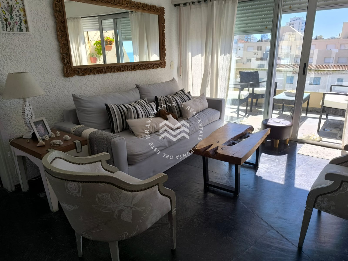 Apartamento ID.477 - VENTA Apto 2 dormitorios en Península, vista al mar Orientación Norte