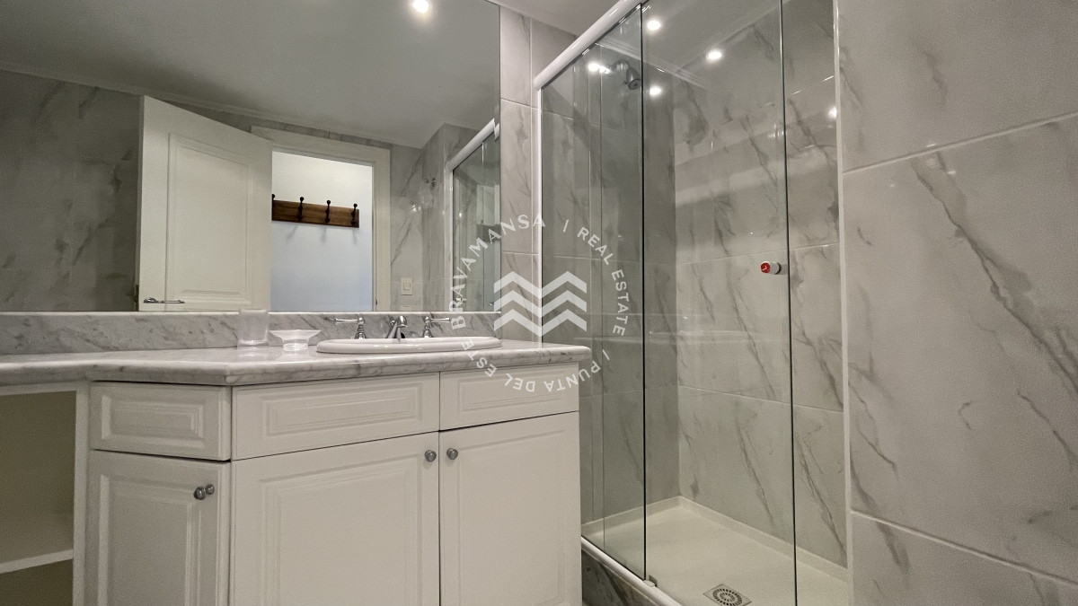 Apartamento ID.69 - Alquiler por temporada en Millenium Tower 3 dormitorios primera línea ESPECTACULAR