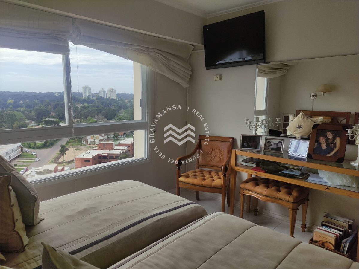 Apartamento ID.390 - VENTA Primera línea Coral Tower 3 dormitorios y servicio 