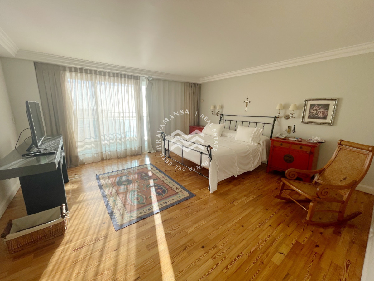 Apartamento ID.778 - Magnífico penthouse duplex en primera línea de Playa Mansa