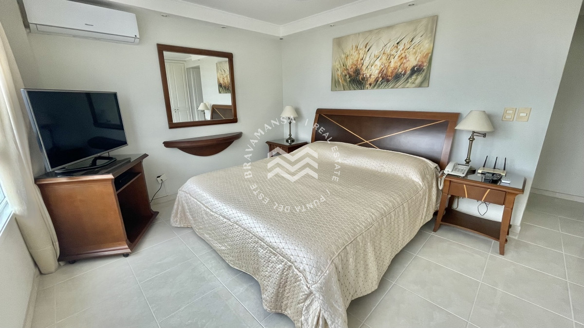 Apartamento ID.4 - Hermoso apartamento esquinero en Millenium Tower! Gran oportunidad