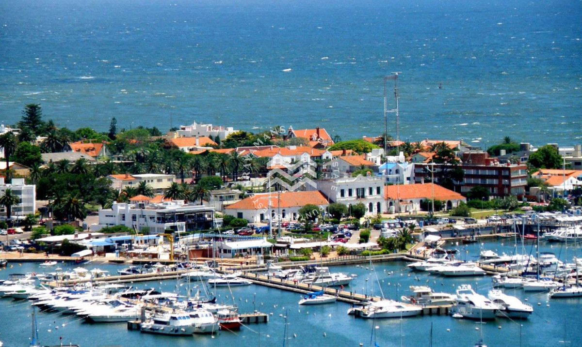 Apartamento ID.13 - Gran apartamento en el Puerto de Punta del Este con vista al Mar