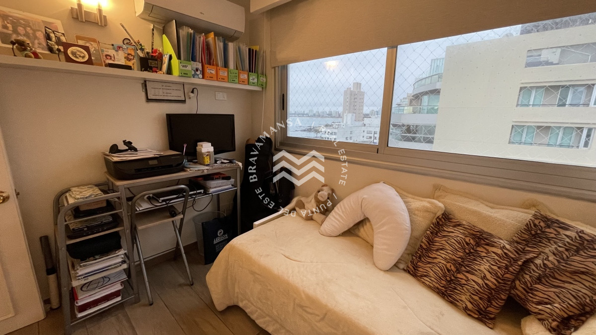 Apartamento ID.13 - Gran apartamento en el Puerto de Punta del Este con vista al Mar