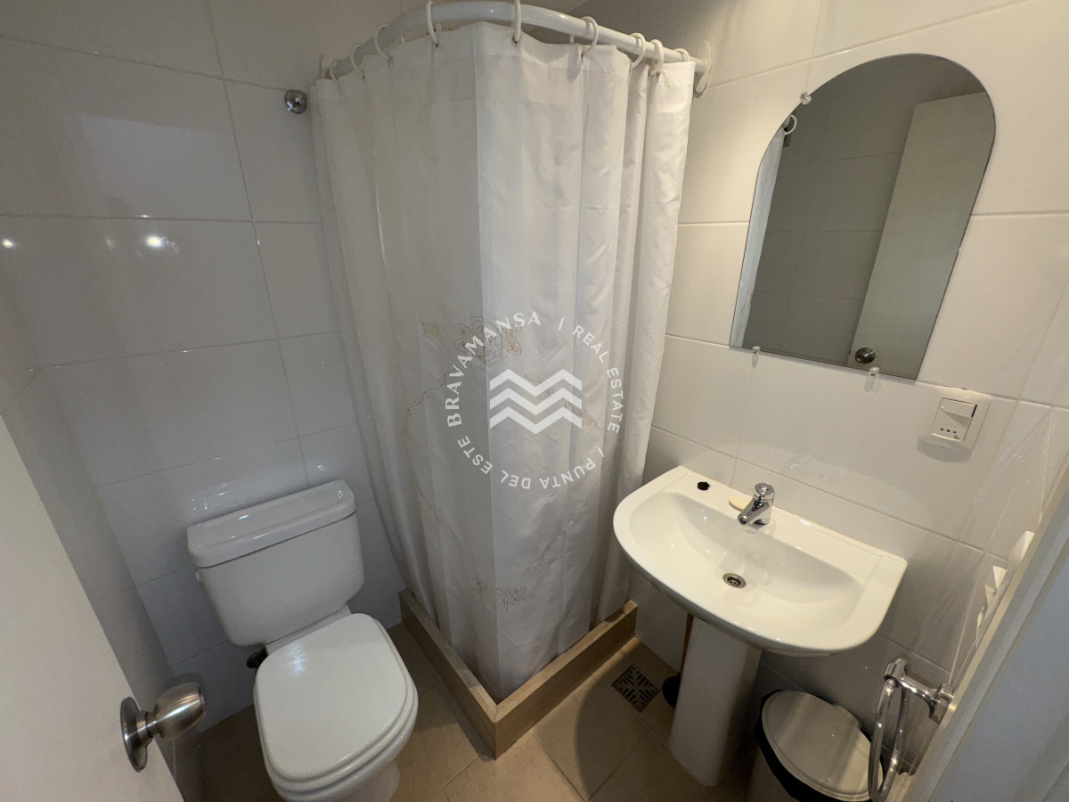 Apartamento ID.510 - VENTA Apartamento 3 dormitorios y dependencia en Playa Brava