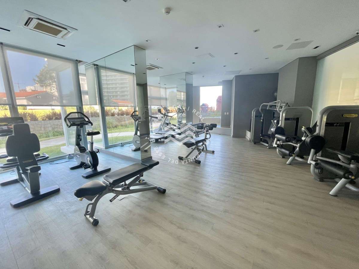 Apartamento ID.101 - VENTA 2 dormitorios con vista al mar en Playa Brava