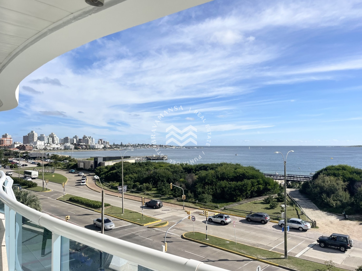 Apartamento ID.147 - Millenium Tower. Apartamento 3 dormitorios en suite reciclado en primera línea Playa Mansa
