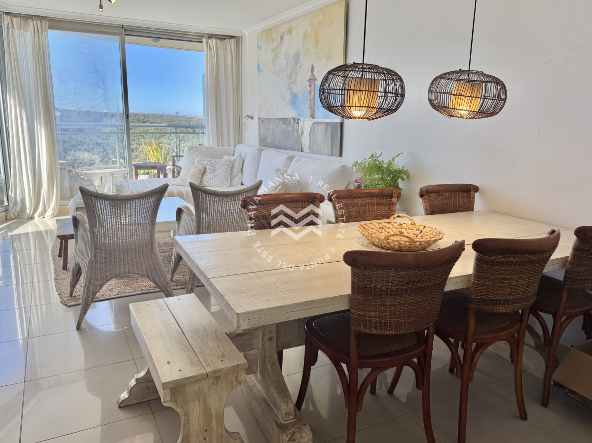 Apartamento ID.662 - VENTA Hermoso apartamento de 3 suites en Ocean Drive, excelente estado