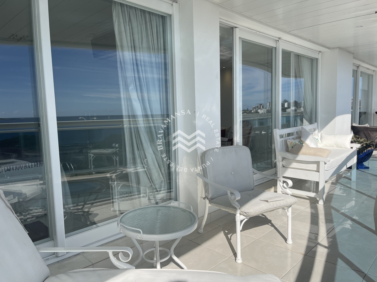 Apartamento ID.147 - Millenium Tower. Apartamento 3 dormitorios en suite reciclado en primera línea Playa Mansa