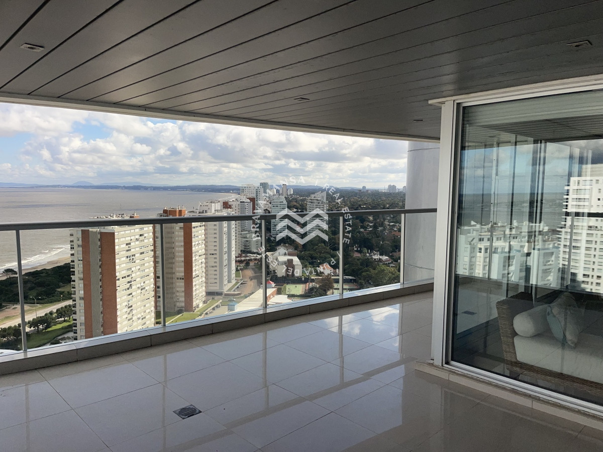 Apartamento ID.372 -  Penthouse duplex 3 dormitorios con vista al mar