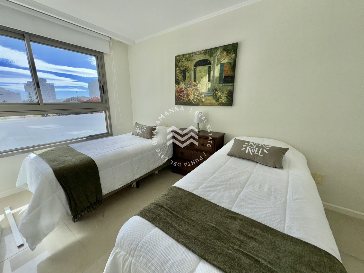Apartamento ID.286 - VENTA apartamento 3 dormitorios en suite en Playa Brava primera línea