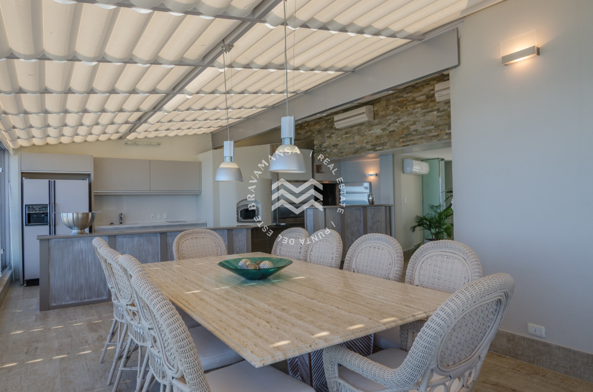 Apartamento ID.564 - Maravilloso Penthouse duplex 5 dormitorios, primera línea Playa Mansa