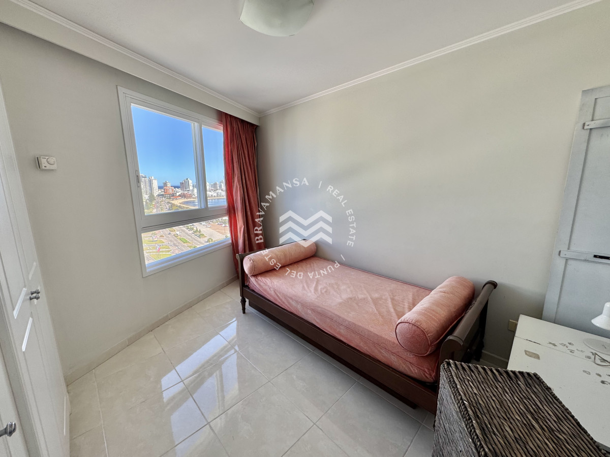 Apartamento ID.706 - VENTA APARTAMENTO MILLENIUM TOWER, ESQUINERO. 3 DORMITORIOS + DEPENDENCIA