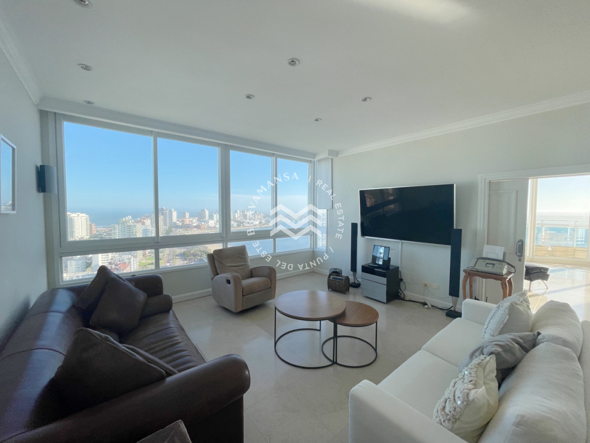 Apartamento ID.778 - Magnífico penthouse duplex en primera línea de Playa Mansa