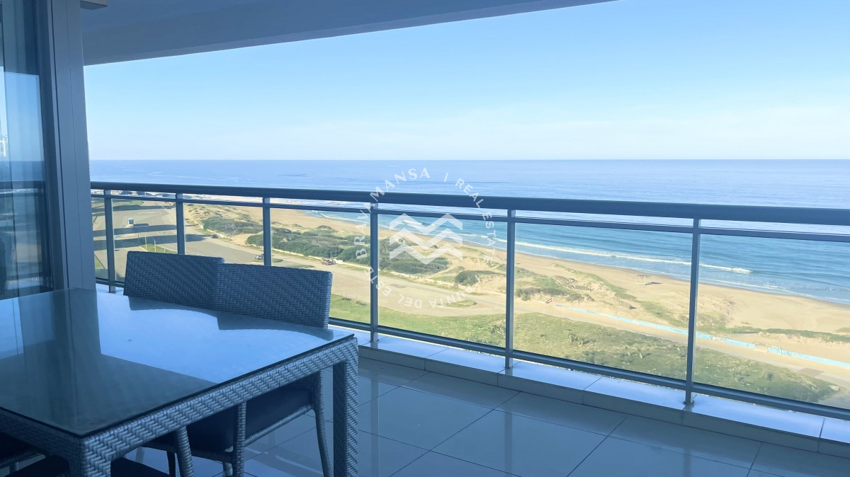 Apartamento ID.83 - ALQUILER Anual o temporada 3 dormitorios y servicio primera línea playa Brava