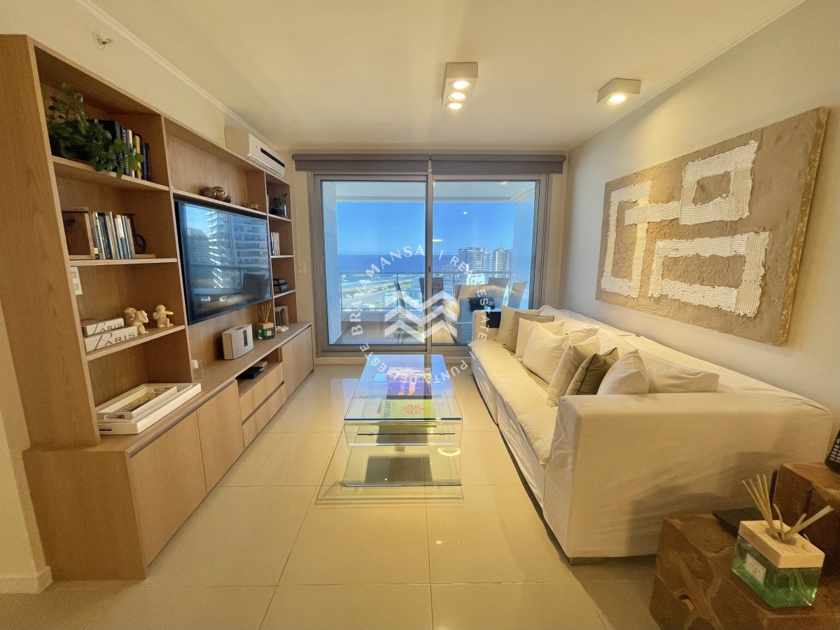 Apartamento ID.101 - VENTA 2 dormitorios con vista al mar en Playa Brava