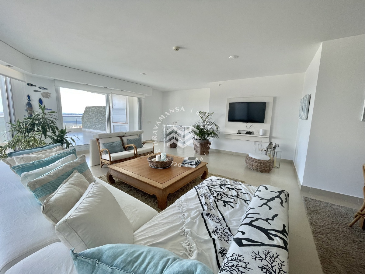 Apartamento ID.372 -  Penthouse duplex 3 dormitorios con vista al mar