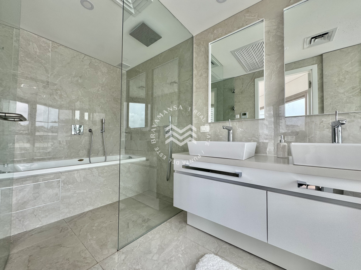 Apartamento ID.697 - ALQUILER TEMPORADA 2026 Apartamento 2 dormitorios playa Brava