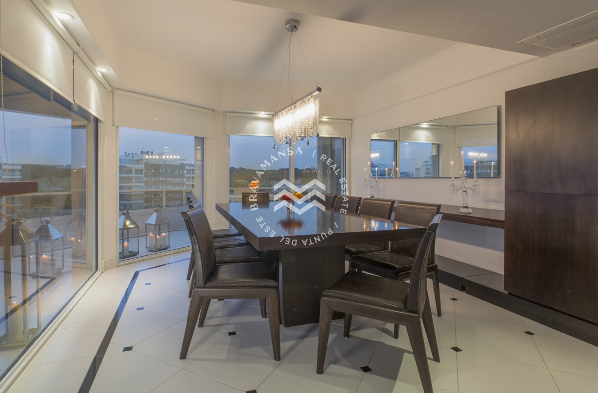 Apartamento ID.149 - Gran apartamento en primera línea parada 32 de Playa Brava