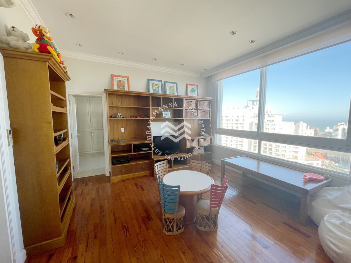 Apartamento ID.778 - Magnífico penthouse duplex en primera línea de Playa Mansa