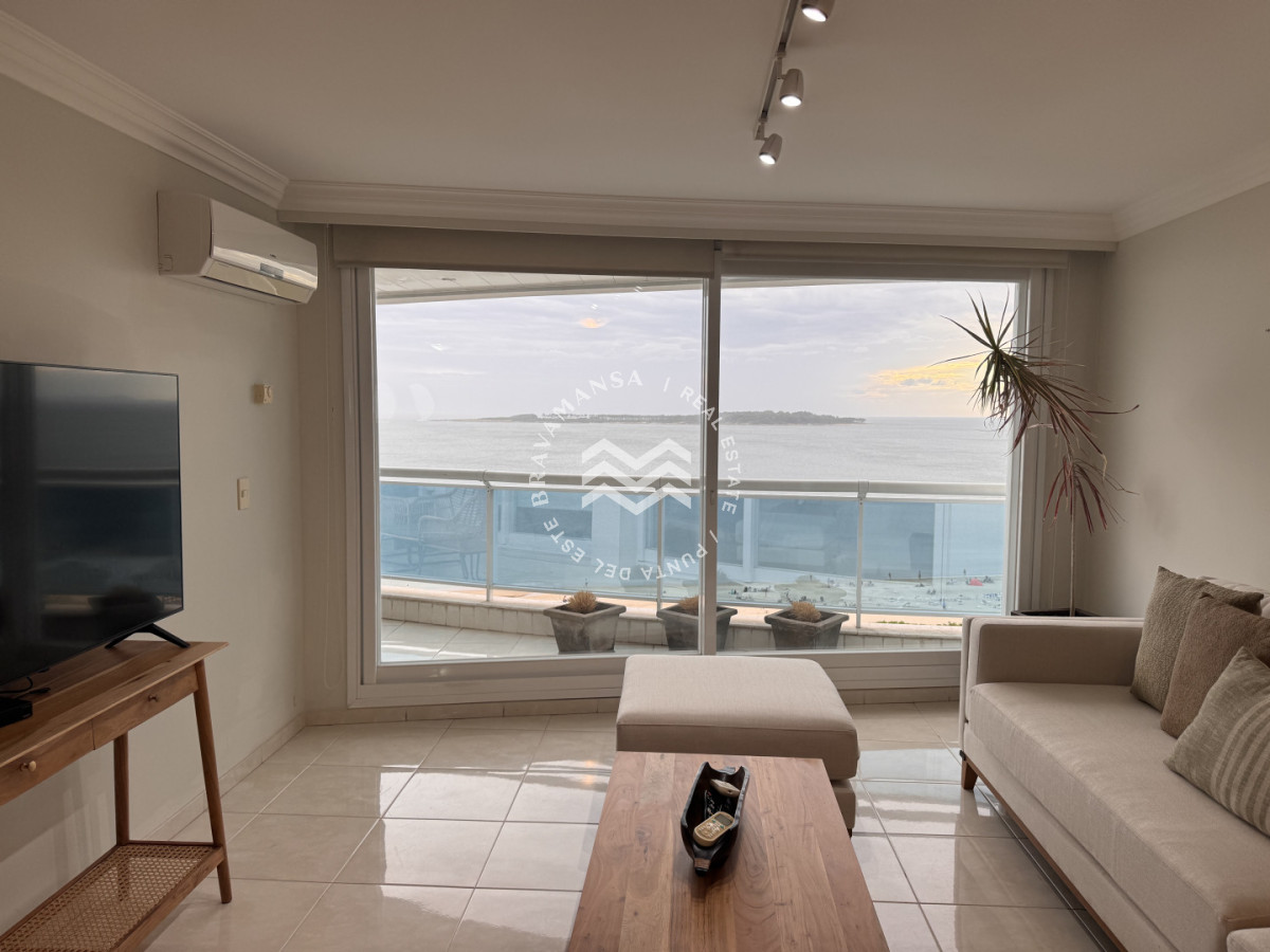 Apartamento ID.370 - Millenium Tower Primera linea Playa Mansa, 2 dormitorios ensuite