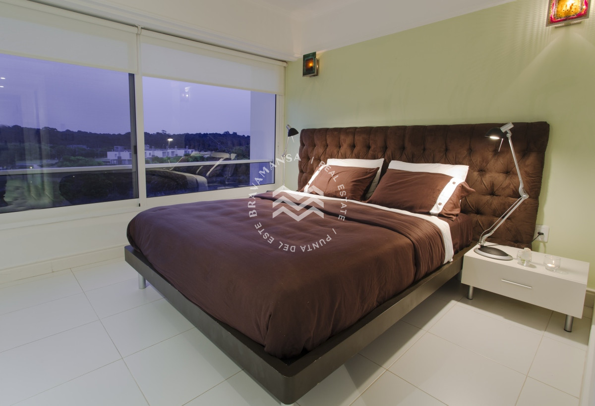 Apartamento ID.149 - Gran apartamento en primera línea parada 32 de Playa Brava