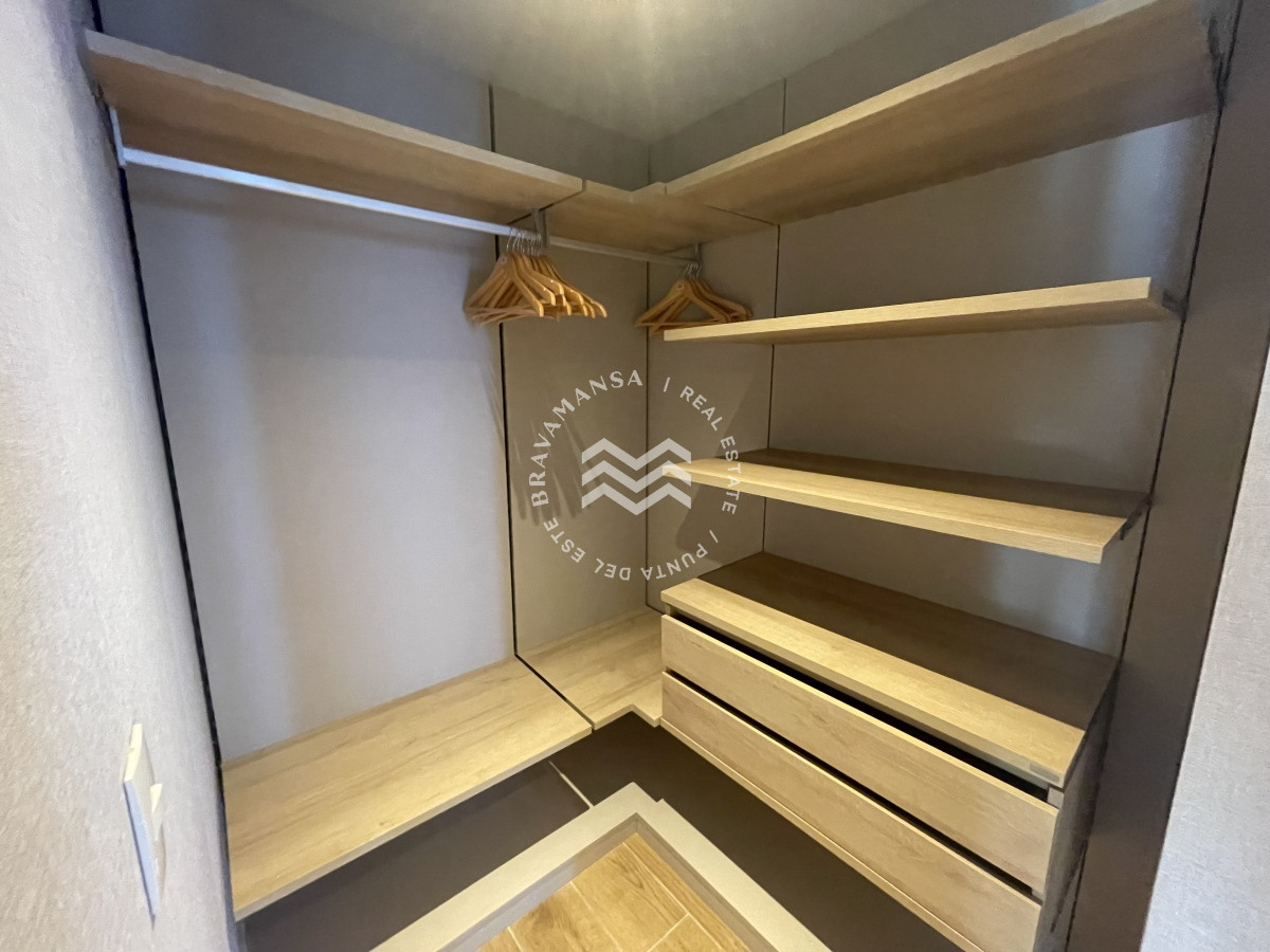 Apartamento ID.123 - ALQUILER TEMPORAL En Playa Brava frente al mar