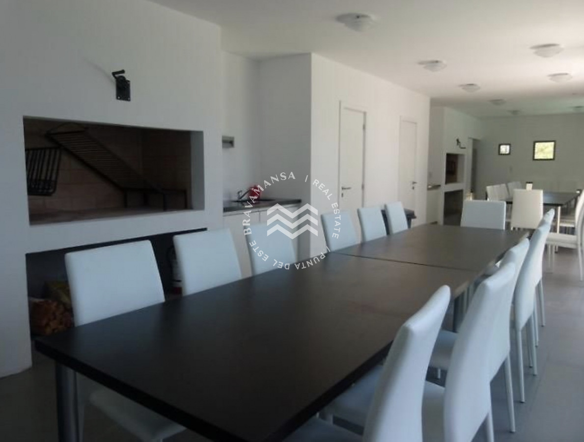 Apartamento ID.81 - VENTA Apartamento 2 dormitorios a pasos de Playa Brava