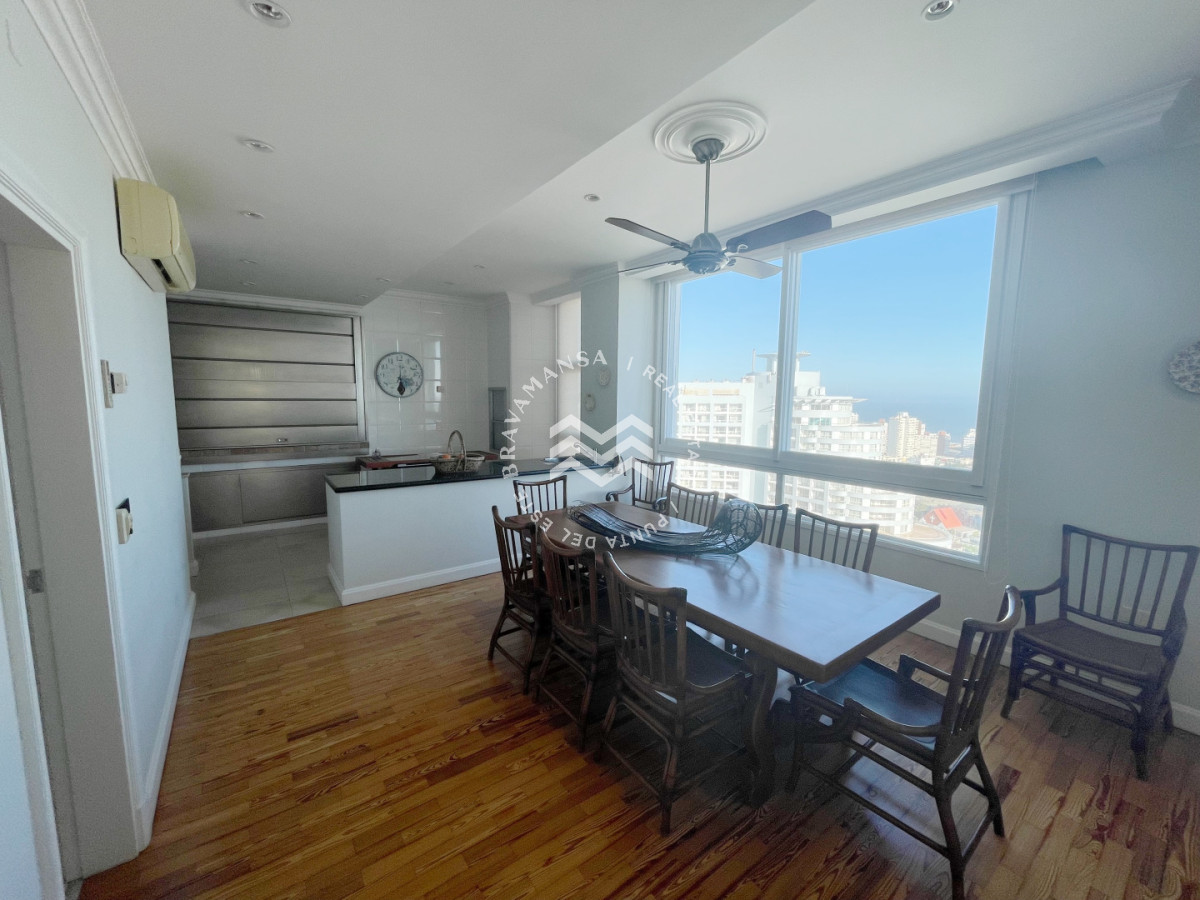 Apartamento ID.778 - Magnífico penthouse duplex en primera línea de Playa Mansa