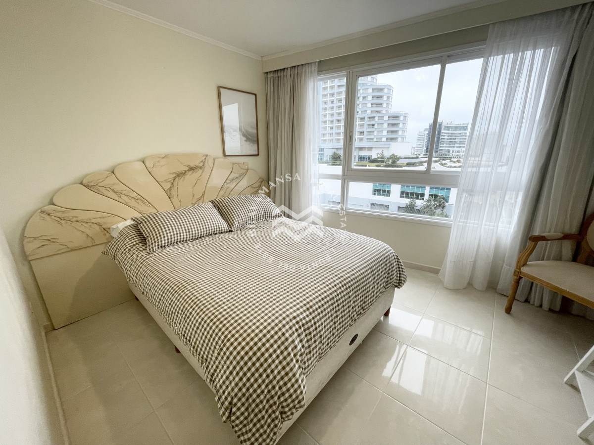 Apartamento ID.79 - ALQUILER Temporada anual o invernal 3 dormitorios en suite con vista al mar Playa Mansa
