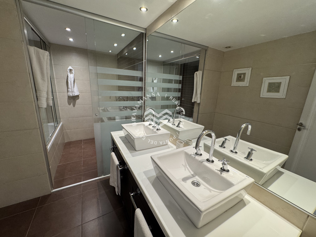 Apartamento ID.434 - ALQUILER INVERNAL Imperiale 3 dormitorios en suite