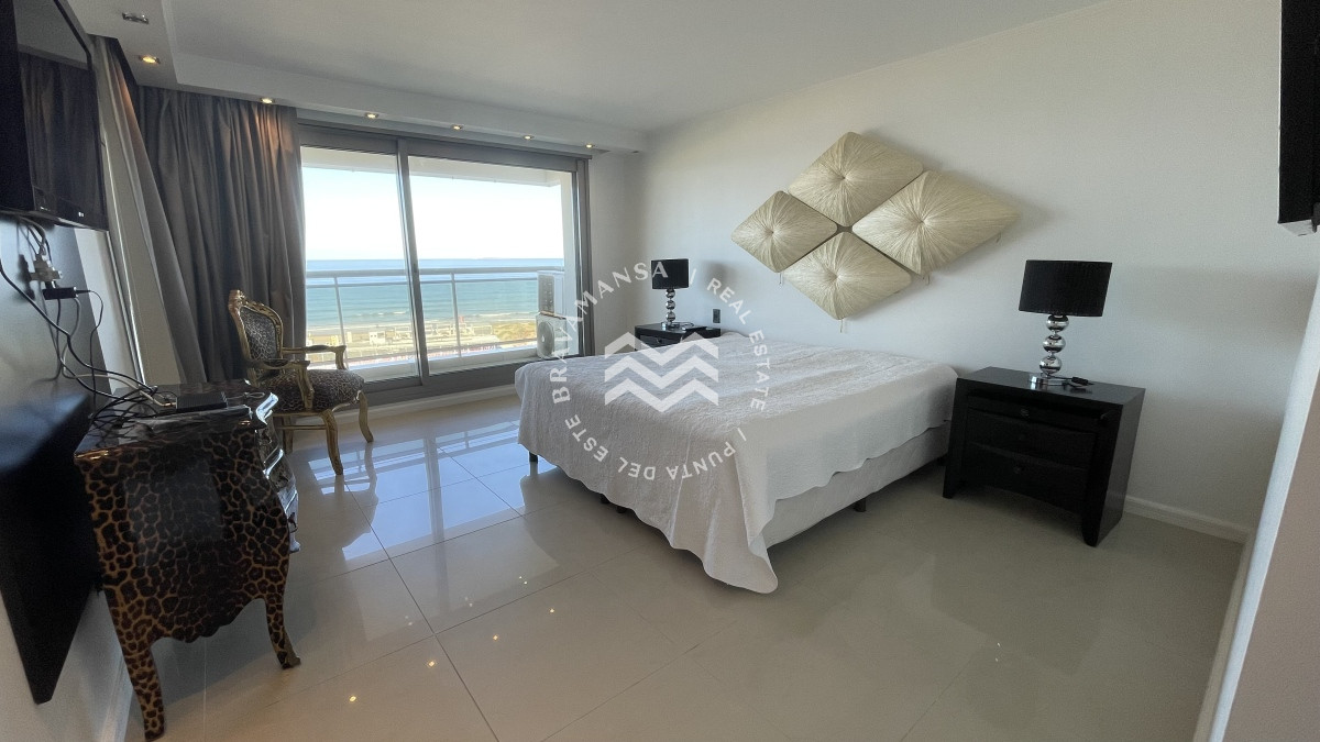 Apartamento ID.359 - ALQUILER Imperiale 3 dormitorios + servicio. Playa Brava