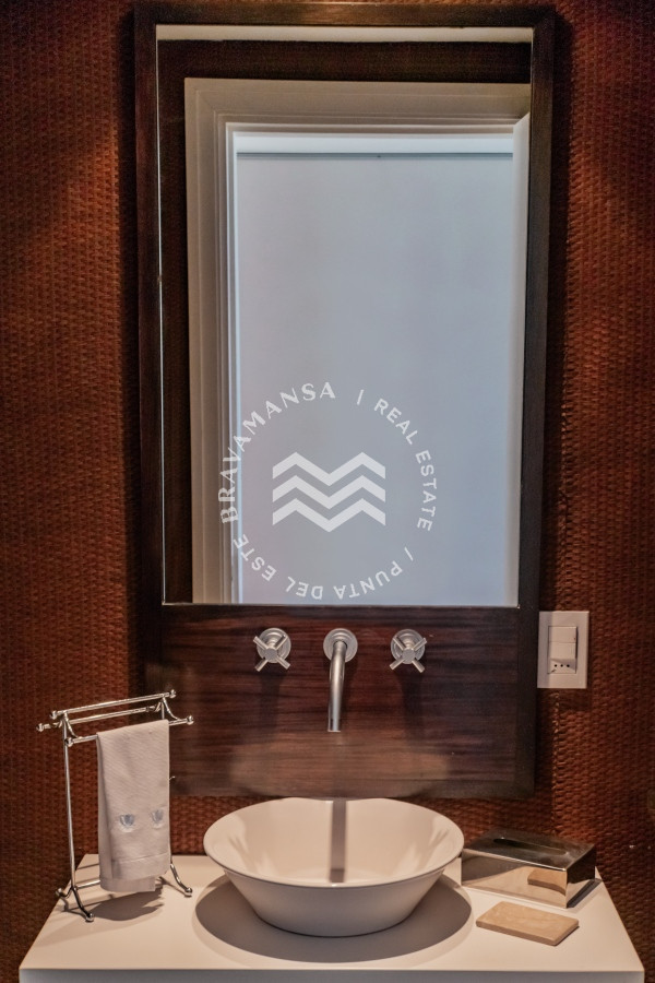 Apartamento ID.358 - ALQUILER TEMPORADA Exclusivo apartamento en Playa Brava, piso entero 3 dormitorios
