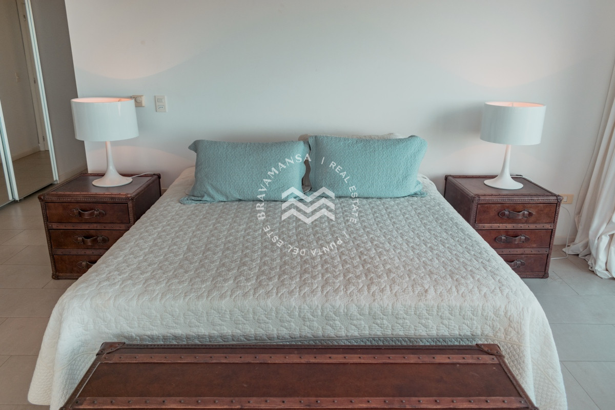 Apartamento ID.358 - ALQUILER TEMPORADA Exclusivo apartamento en Playa Brava, piso entero 3 dormitorios