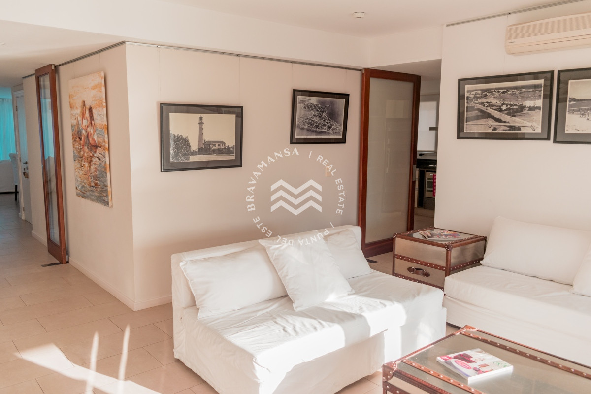 Apartamento ID.358 - ALQUILER TEMPORADA Exclusivo apartamento en Playa Brava, piso entero 3 dormitorios