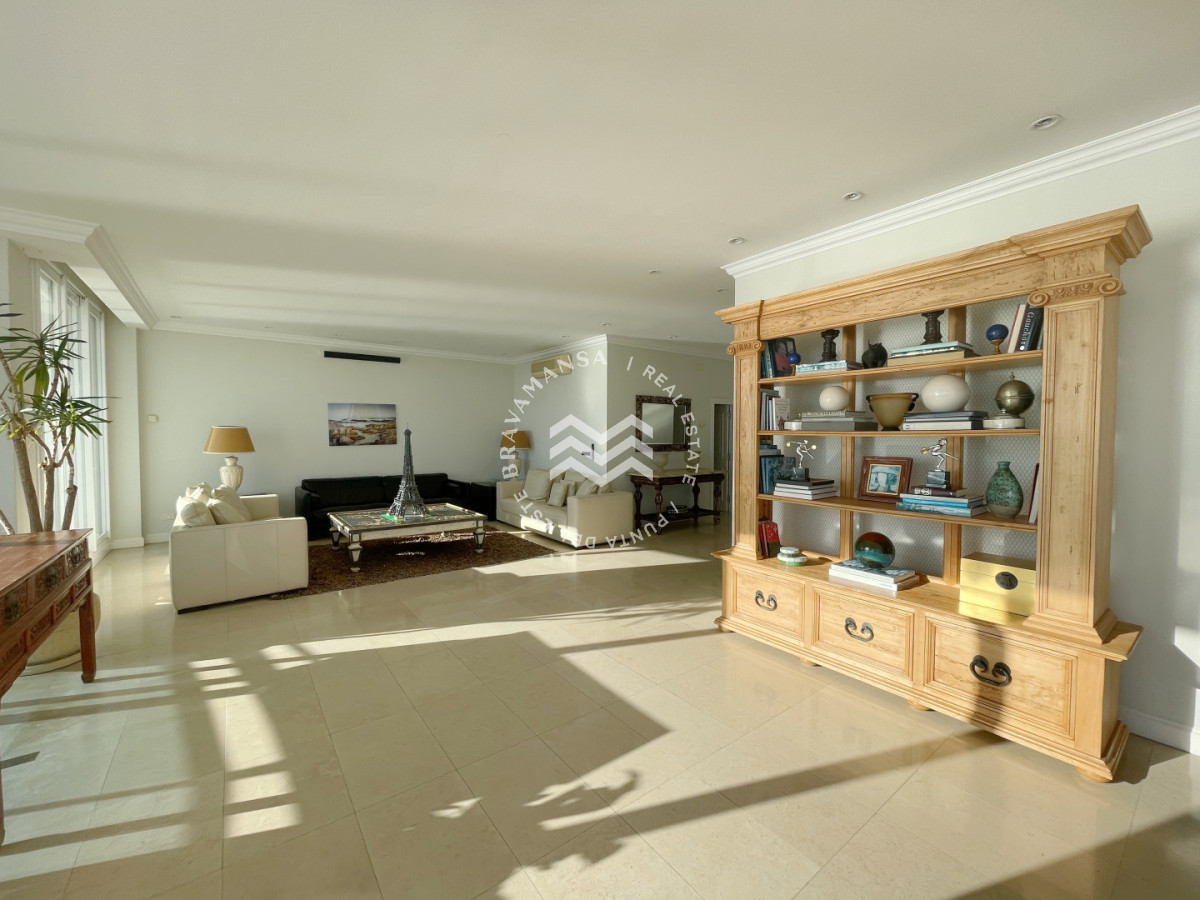 Apartamento ID.778 - Magnífico penthouse duplex en primera línea de Playa Mansa