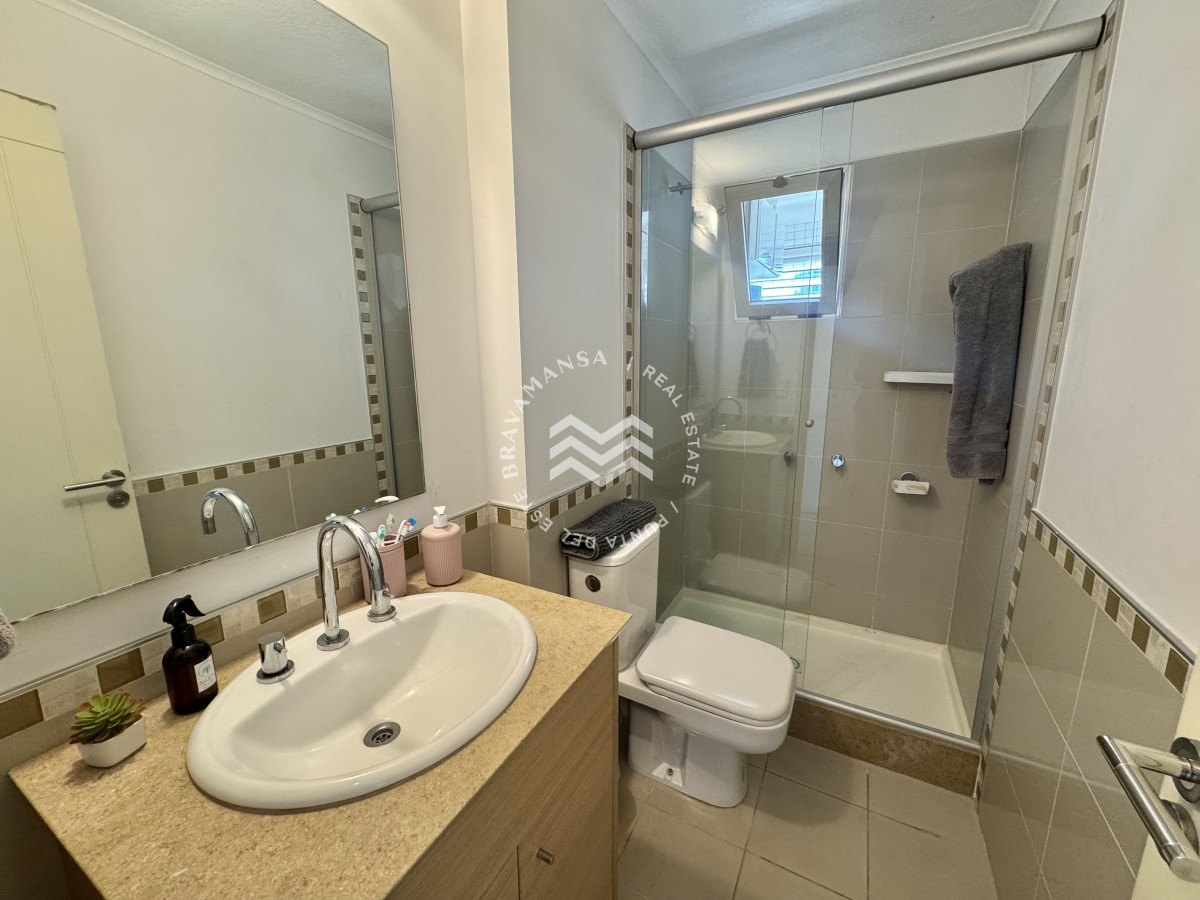 Apartamento ID.662 - VENTA Hermoso apartamento de 3 suites en Ocean Drive, excelente estado