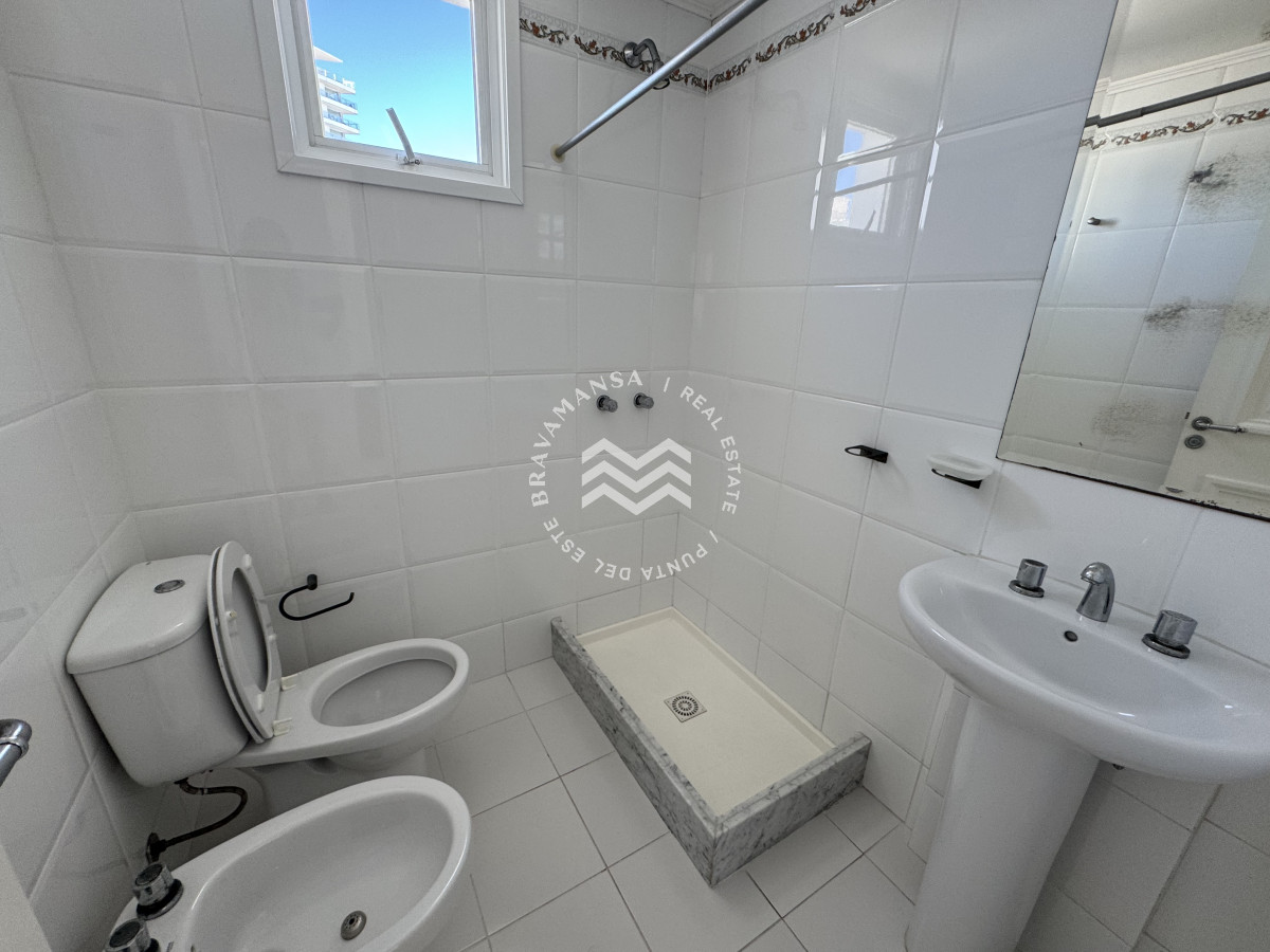 Apartamento ID.706 - VENTA APARTAMENTO MILLENIUM TOWER, ESQUINERO. 3 DORMITORIOS + DEPENDENCIA