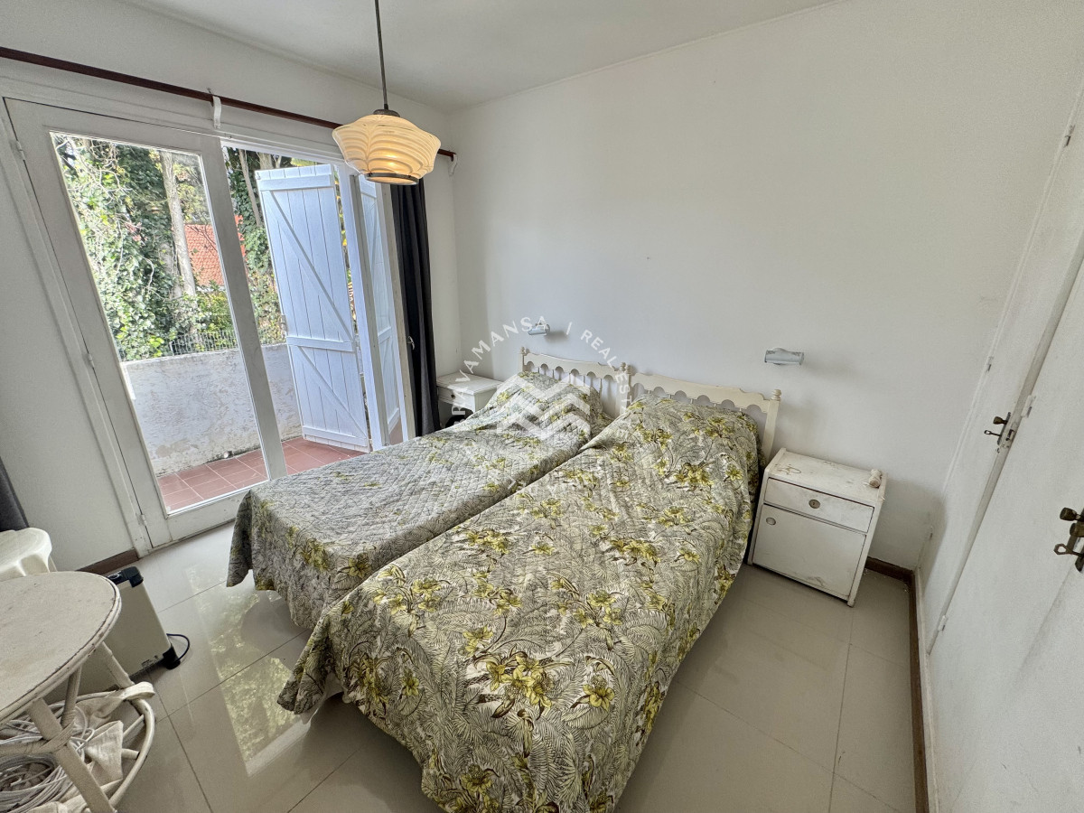 Apartamento ID.494 - INVERSORES: VENTA Apto 1 dormitorio parcialmente reciclado en Punta del Este