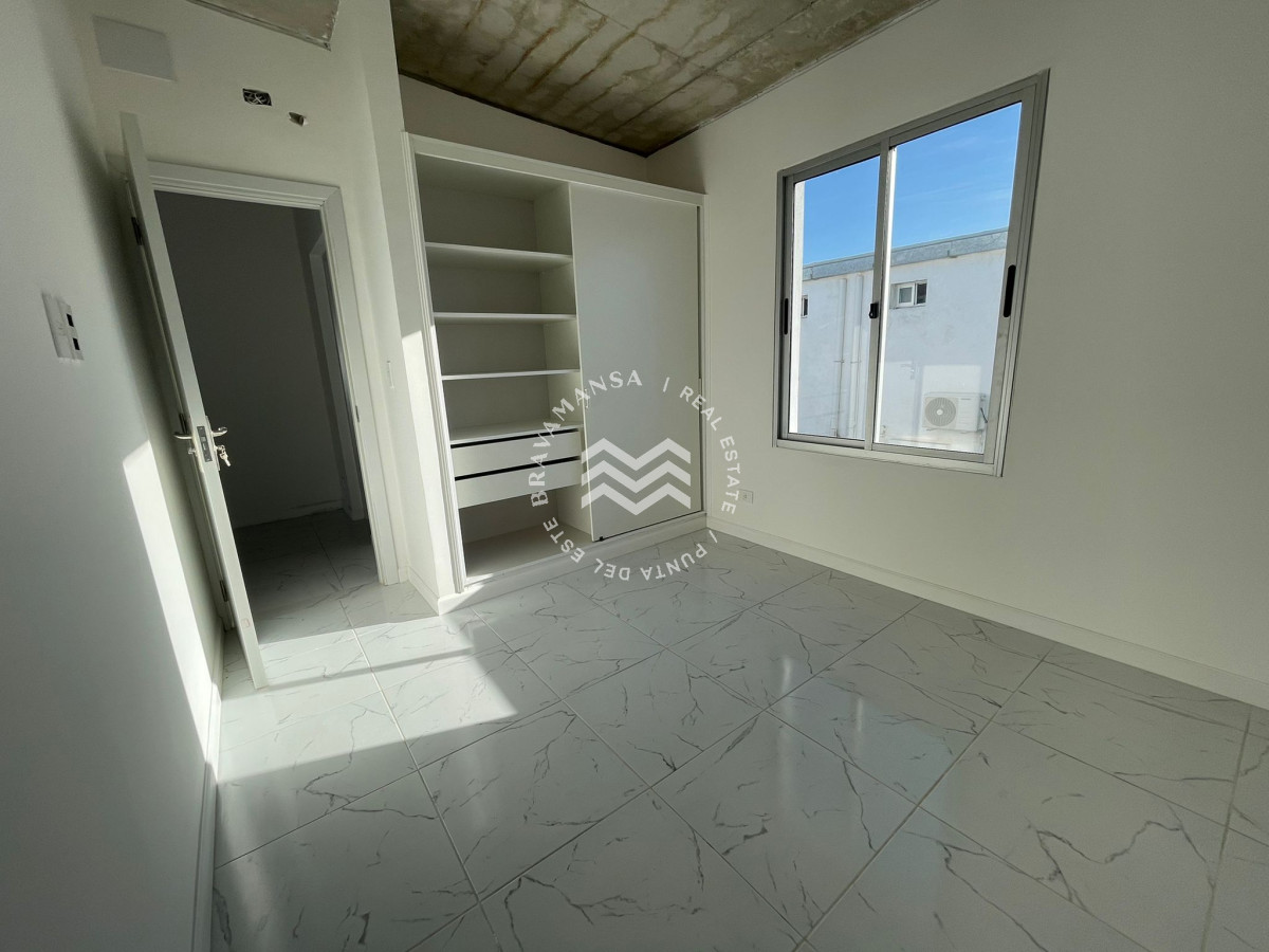 Apartamento ID.131 - ALQUILER ANUAL Duplex 2 dormitorios en Maldonado, Altos de la Laguna