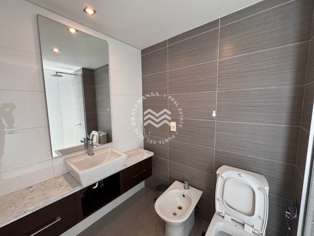 Apartamento ID.5 - VENTA 3 dormitorios + servicio en Torre ONE I