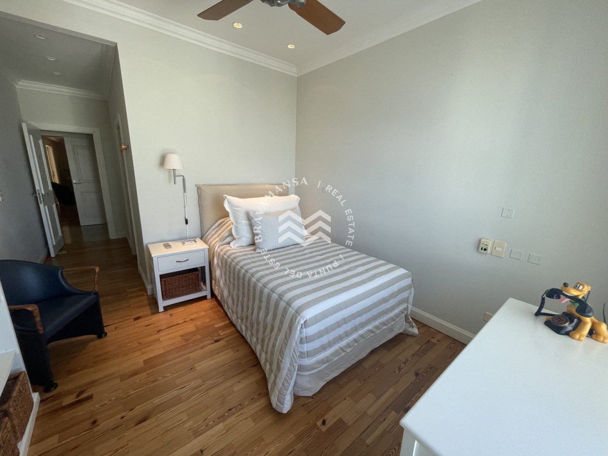 Apartamento ID.778 - Magnífico penthouse duplex en primera línea de Playa Mansa