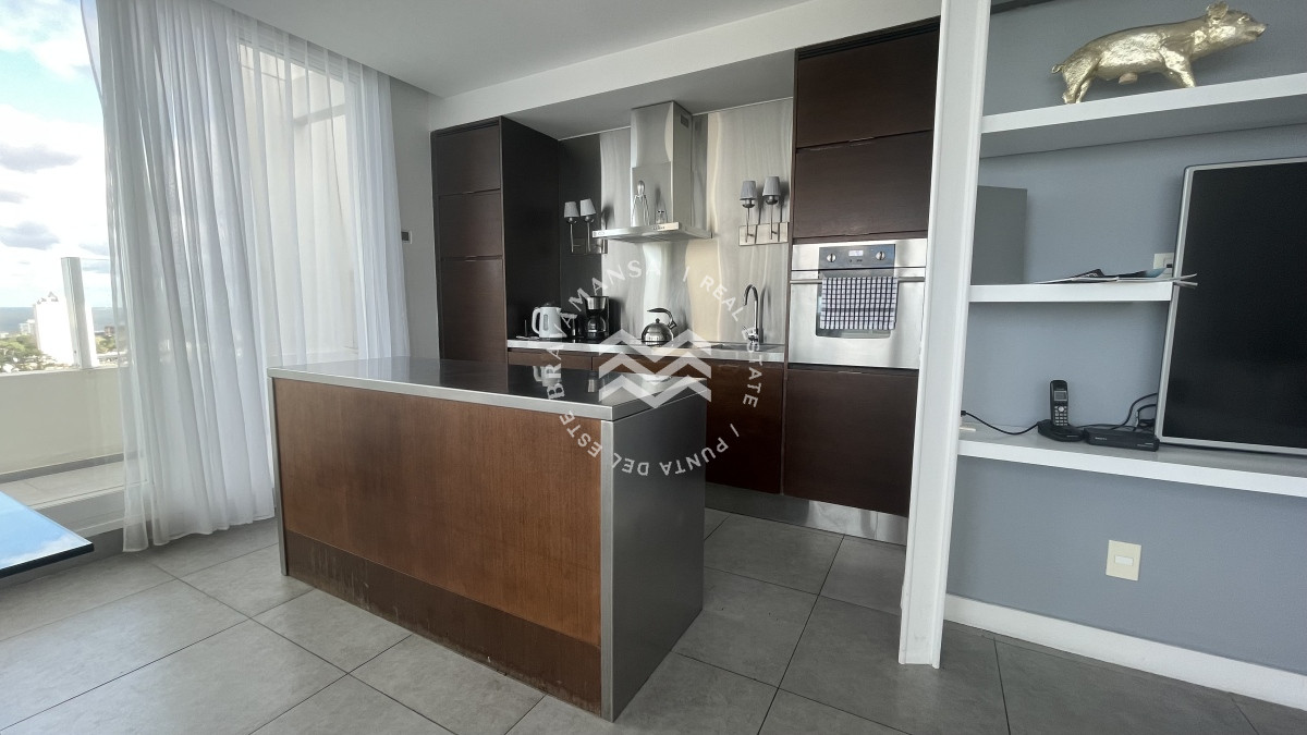 Apartamento ID.150 - AMPLIO PENTHOUSE DUPLEX En el centro de Punta del Este