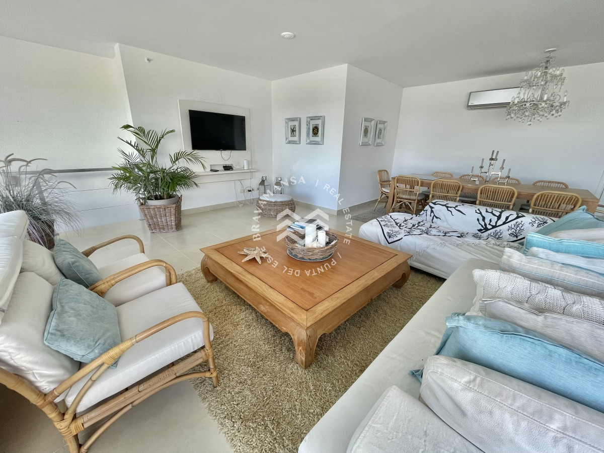 Apartamento ID.372 -  Penthouse duplex 3 dormitorios con vista al mar