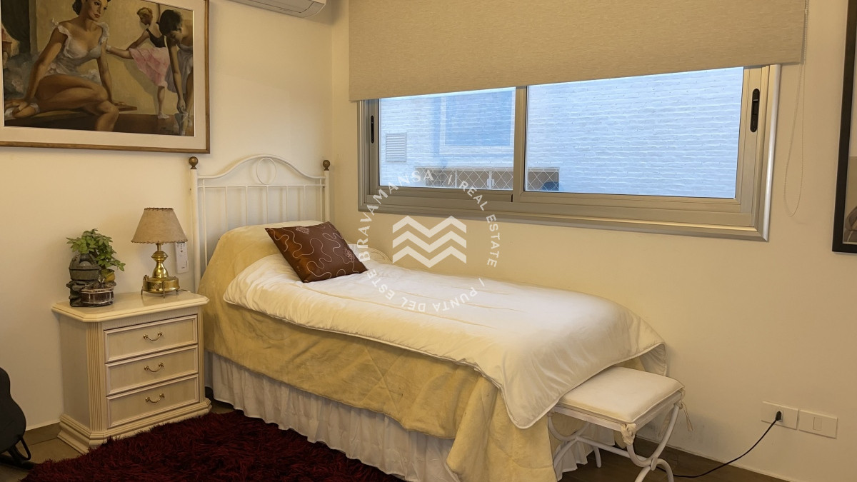 Apartamento ID.13 - Gran apartamento en el Puerto de Punta del Este con vista al Mar