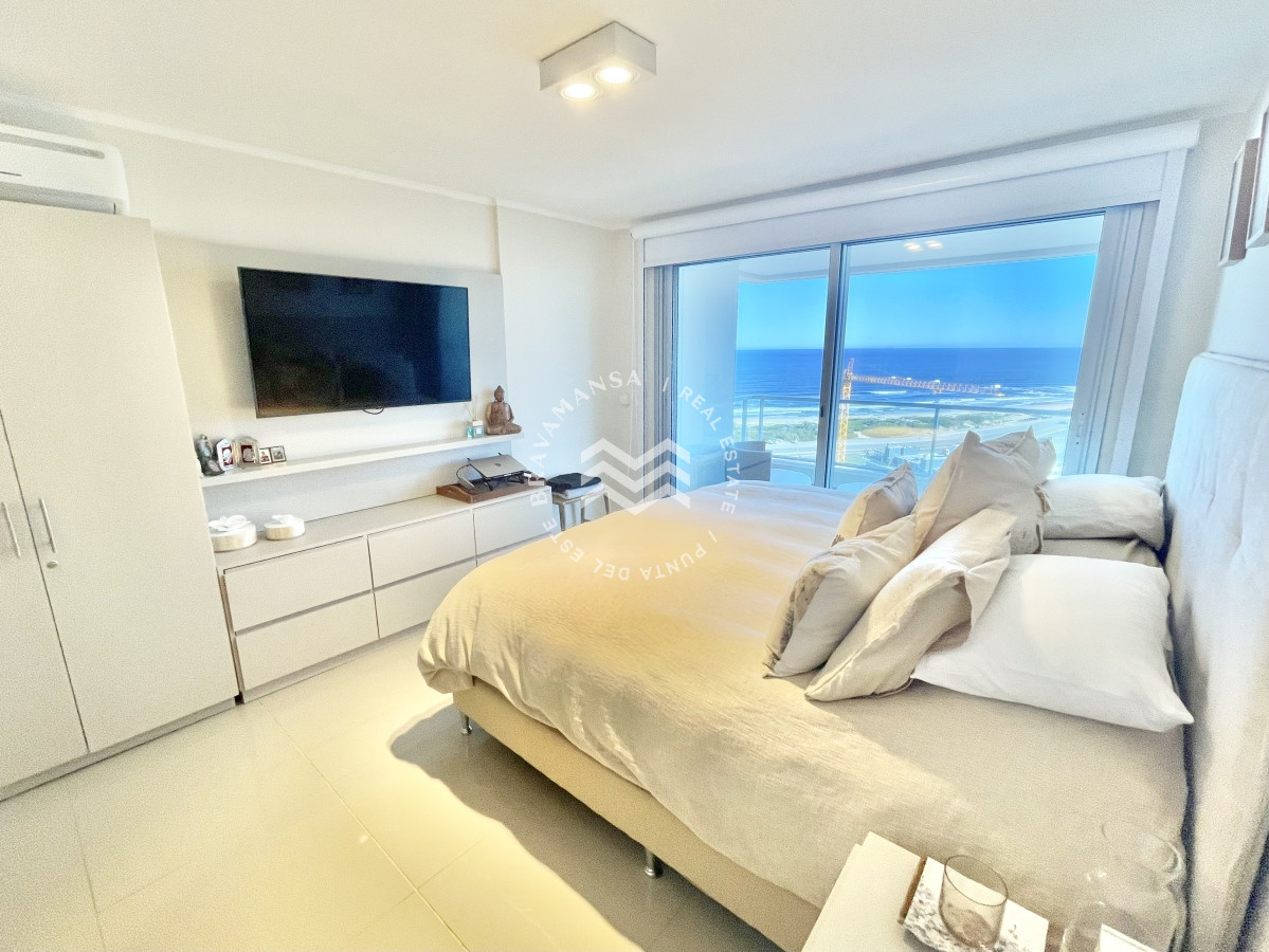 Apartamento ID.101 - VENTA 2 dormitorios con vista al mar en Playa Brava